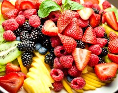 Фрукти і ягоди в харчуванні людини