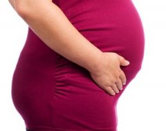 Чому виникають кольки при вагітності