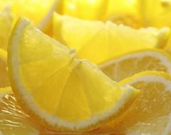 Чи шкідливий лимон