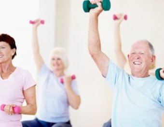 Силові тренування допоможуть літнім людям позбутися від ожиріння