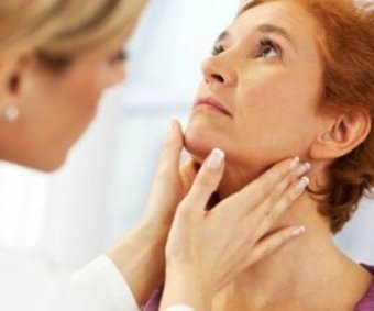 Біль за вухами - зазвичай пов'язана з лімфаденітом або мастоїдитом