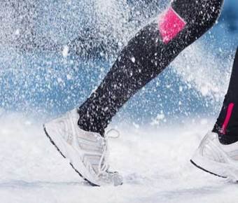 Які фактори ускладнюють біг взимку?