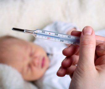Температура тіла новонародженого: норма і небезпечні відхилення