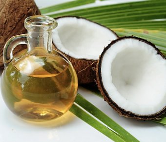 10 корисних властивостей кокосового молока для волосся, шкіри та здоров'я