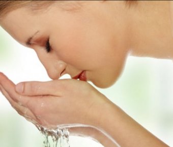 Чим корисна рисова вода для шкіри обличчя