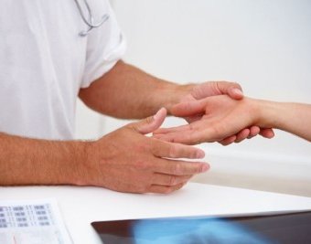 Панарицій на пальці: лікування в домашніх умовах