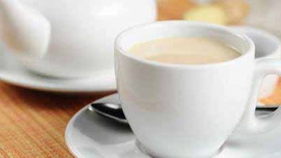 Зелений чай з молоком: користь для фігури чи шкода для здоров'я?