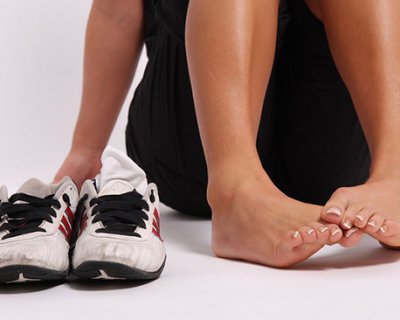 Догляд за ногами: як запобігти появі запаху. Чому ноги погано пахнуть?