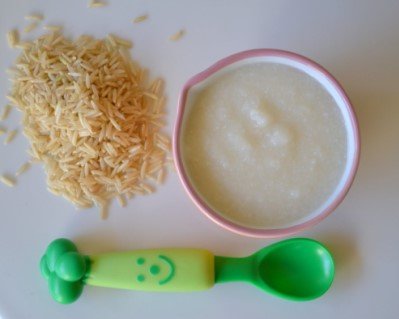 Дитяче харчування: корисні властивості рисової каші