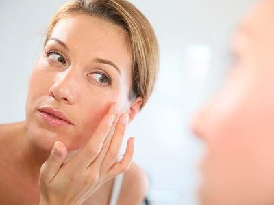 Жировики на обличчі - причини дефекту і способи ефективного лікування
