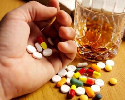 З якими популярними препаратами заборонено змішувати алкоголь?
