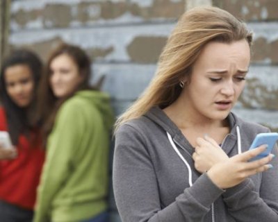Інтернет може викликати депресію у підлітків?