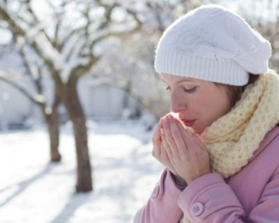 Холодний ніс і кінчики пальців: 7 перевірених способів, як перестати мерзнути