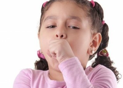 3 простих і безпечних способи допомогти дитині при сильному кашлі