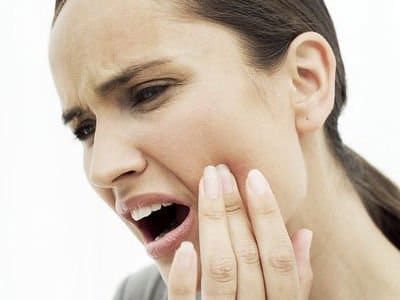 9 тривожних симптомів проблем з зубами, які не можна залишати без уваги