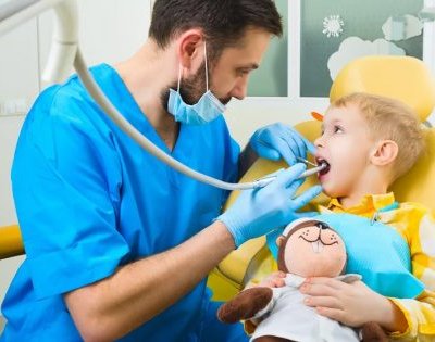 Стоматолог про дитячі страхи і дорослі помилки
