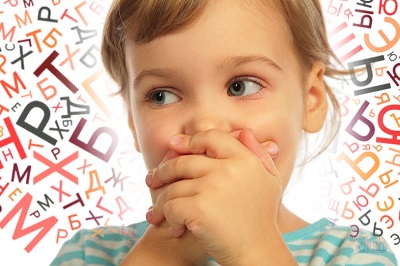 Затримка мови у дитини: до чого тут вітаміни і що треба робити