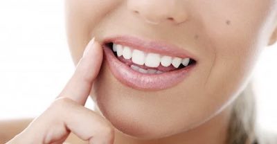 Чому відбувається відторгнення зубних імплантів та що з цим робити