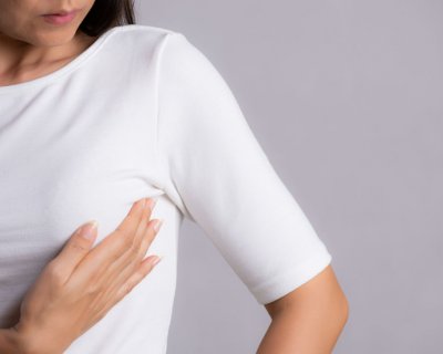 Мастопатія: чому болять груди і як це виправити?